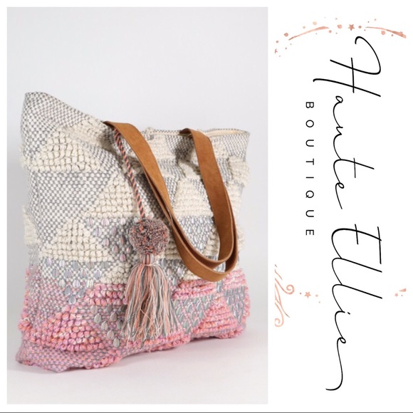 Textured Crochet Handmade Oversized Tote - Picture 12 of 14